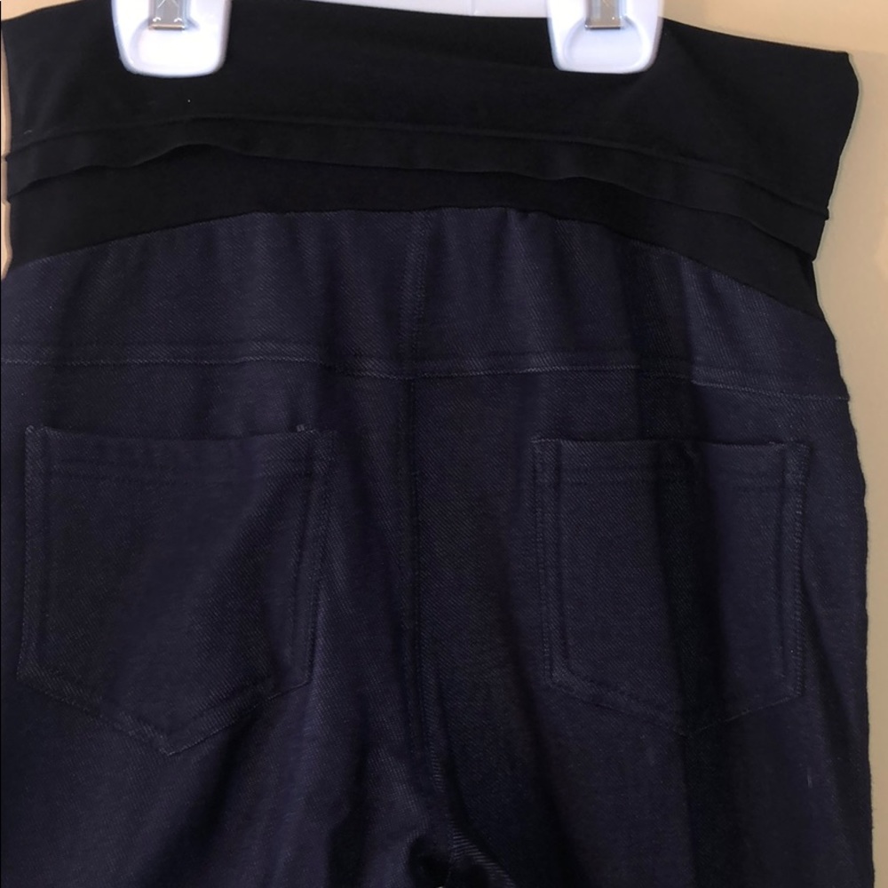 Maternity Jeggings - Picture 3 of 3